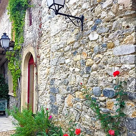 فندق مبيت وإفطار Domaine De Rochebelle 4*