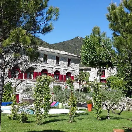 Domaine De Rochebelle Bed and breakfast 4*