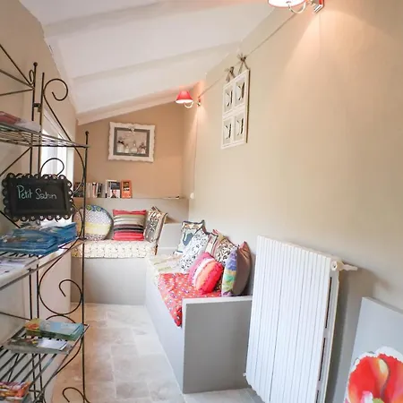 Domaine De Rochebelle Bed & Breakfast 4*