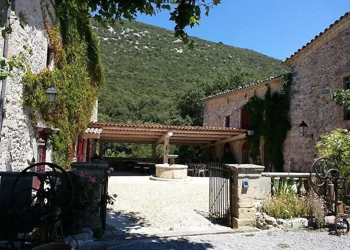 Bed & Breakfast Domaine De Rochebelle 4*