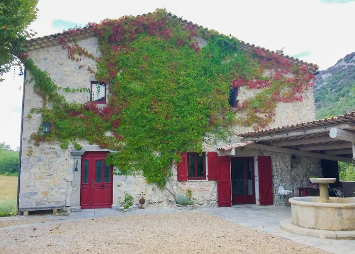 Domaine De Rochebelle 4*