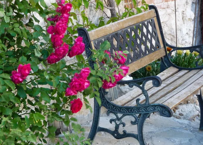 Bed & Breakfast Domaine De Rochebelle 4*