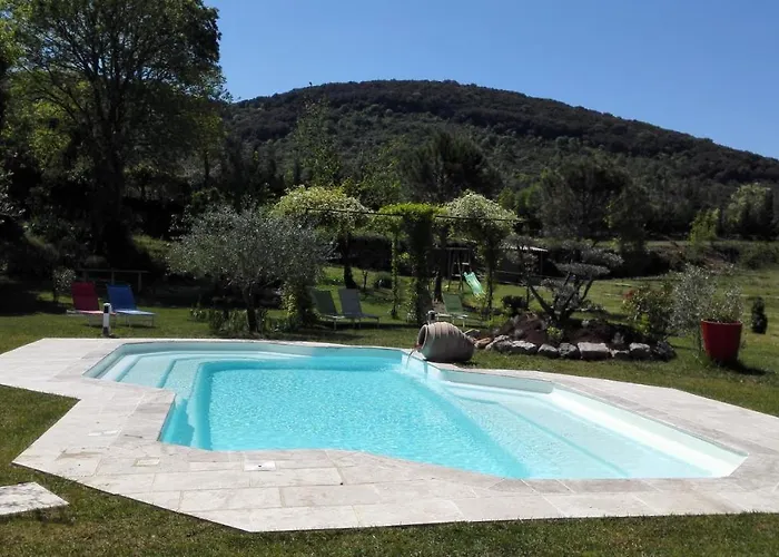 Bed & Breakfast Domaine De Rochebelle 4*