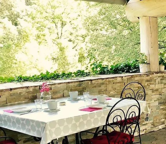 Domaine De Rochebelle 4*